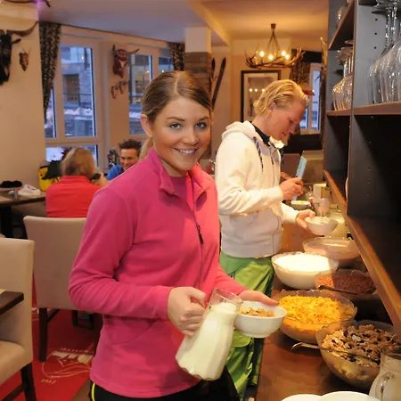 莱尼克滑雪酒店 酒店 3*